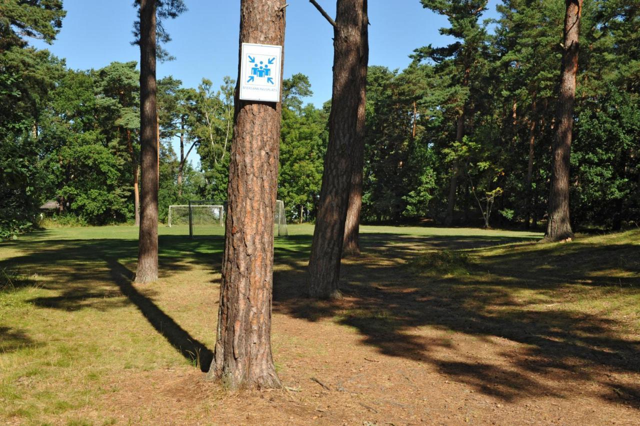 Ahusgarden Stugor Buitenkant foto